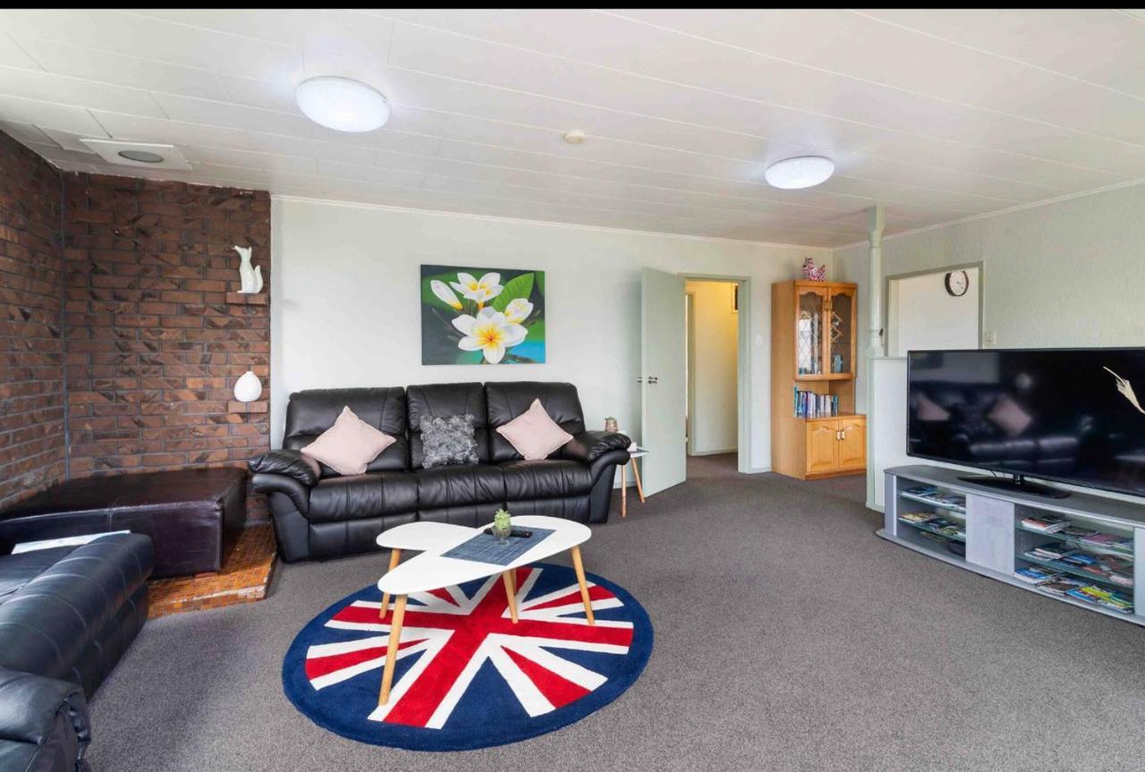 Mountain Top Kiwi Star Holiday Home Rotorua Eksteriør bilde